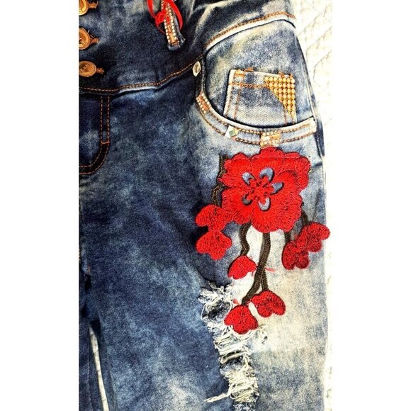 Giobell Jeans Juniors 7/9 Distressed Embroidered Embellished Jeans 28" Inseam - Picture 7 of 11